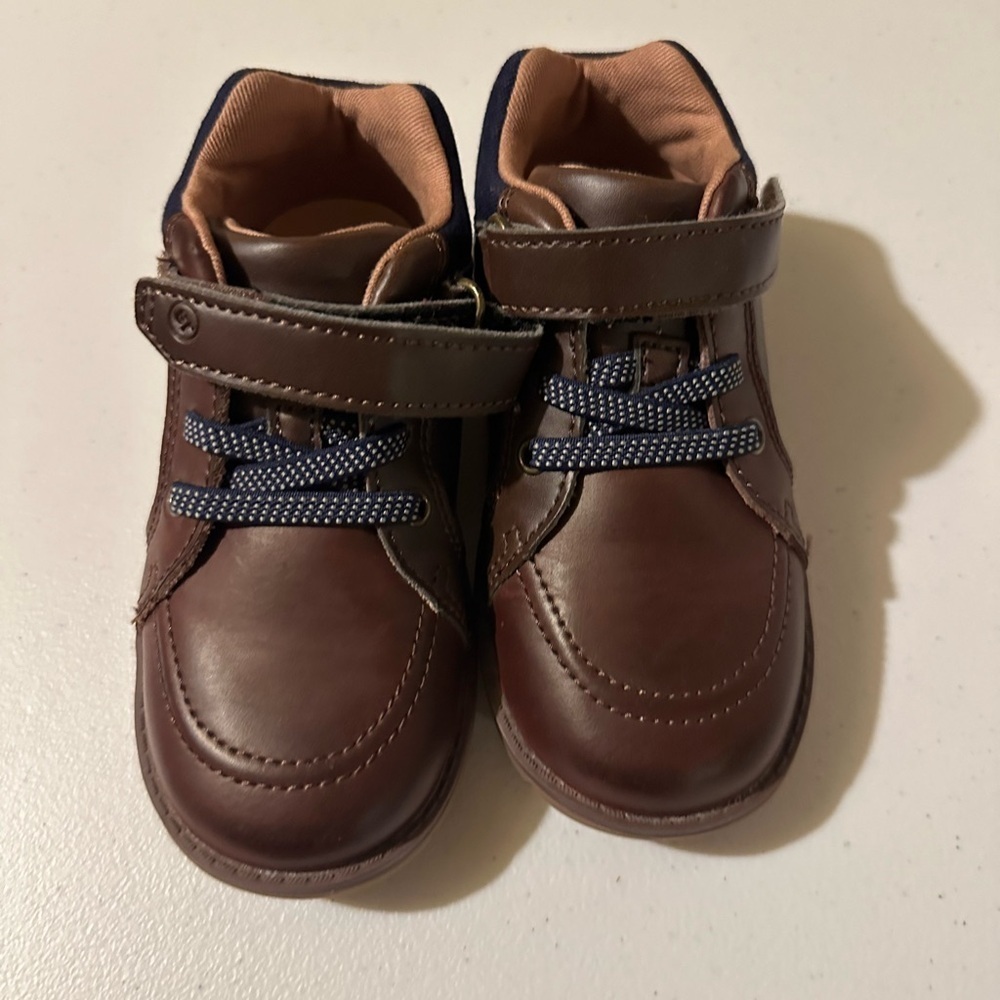 Stride rite brown Kids Shoes with Velcro Strap